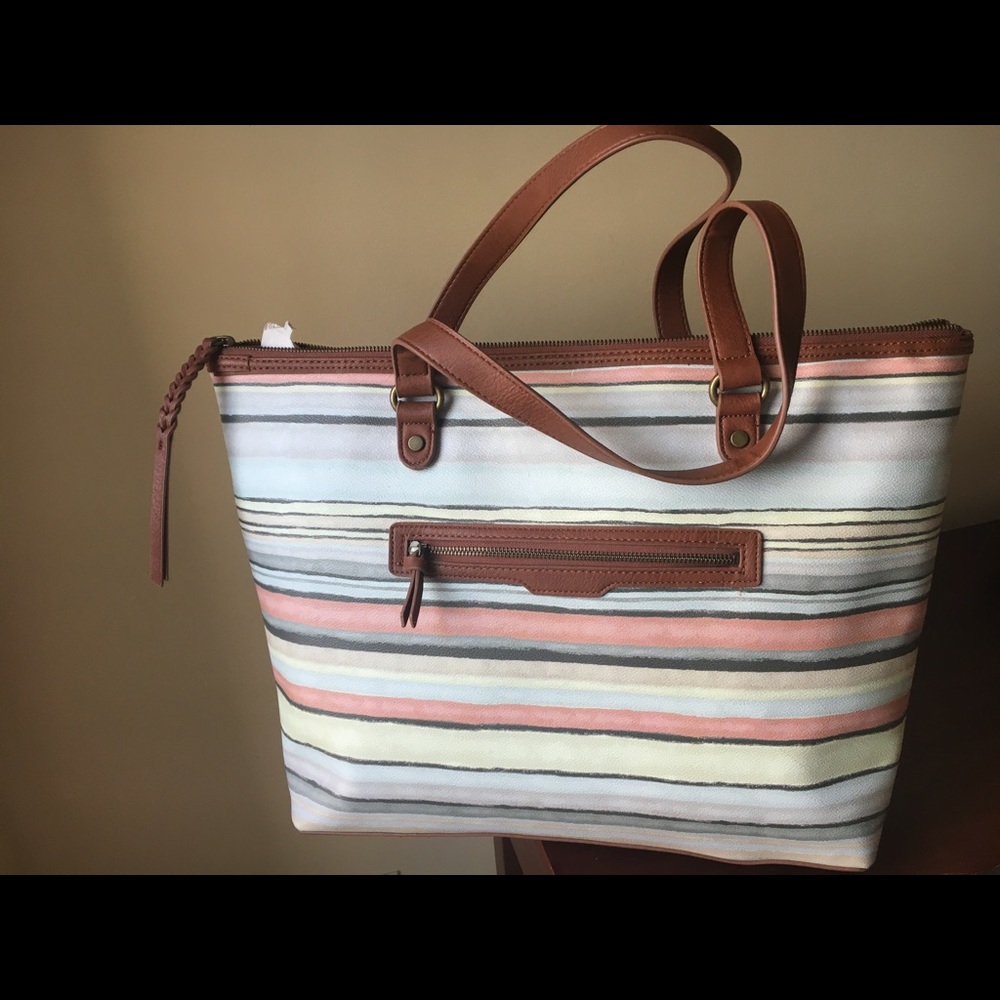 Elliott Lucca’s Aria “Harmony Stripe” tote